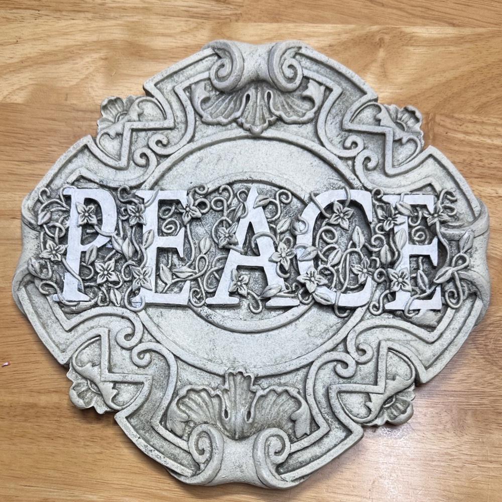 Vintage Intricate Gray Peace Wall Plaque - Picture 1 of 4